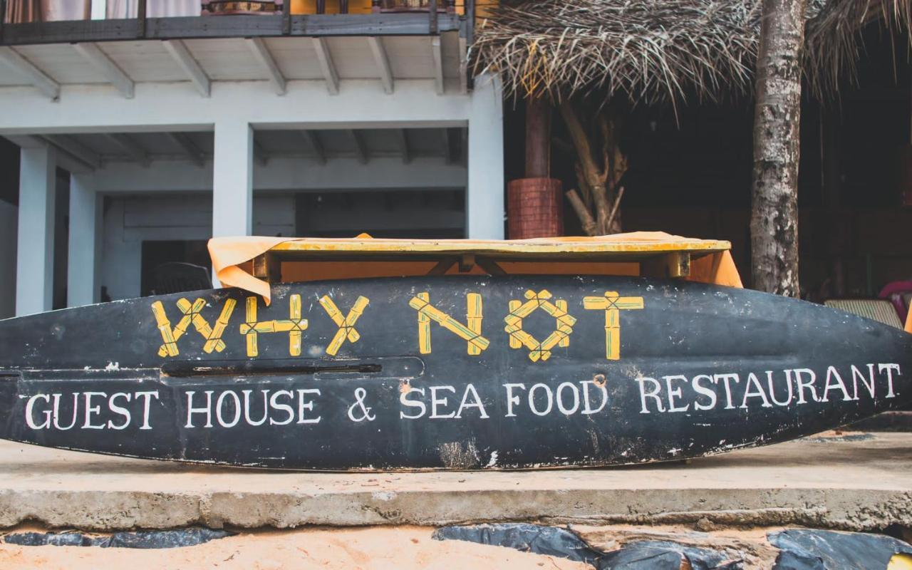 Why Not Guest House Hikkaduwa Esterno foto