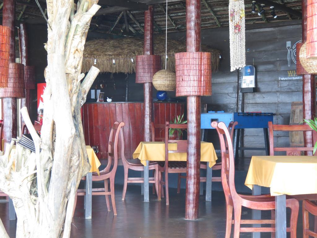 Why Not Guest House Hikkaduwa Esterno foto